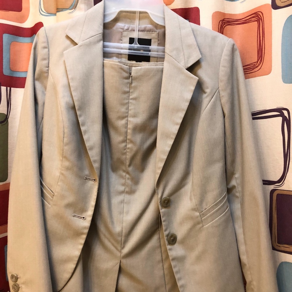 Cream colored Limited suit.  Jacket size 0.